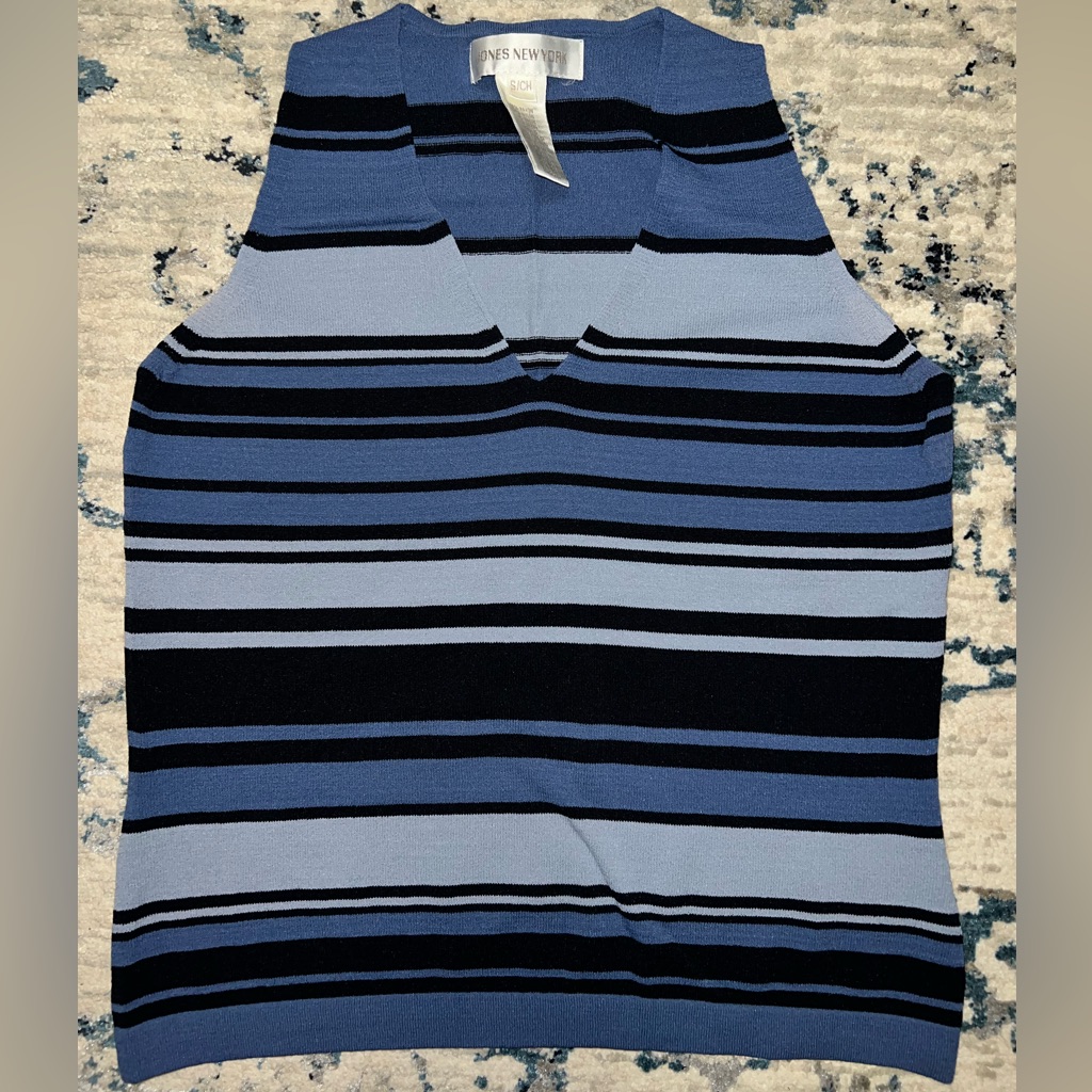 Jones New York Tank